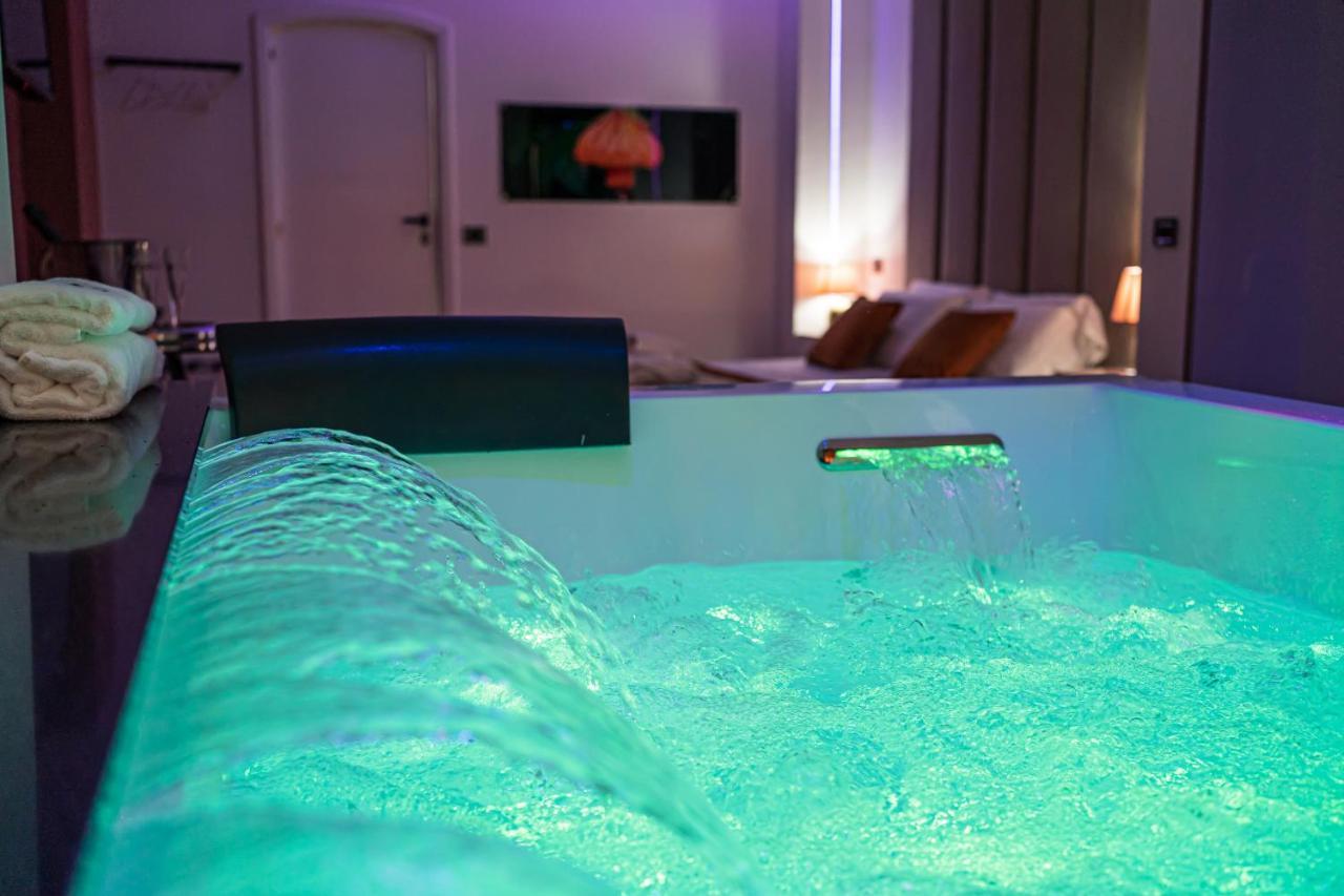 Hotel Ibisco Suites & Relax Pozzuoli Exteriör bild