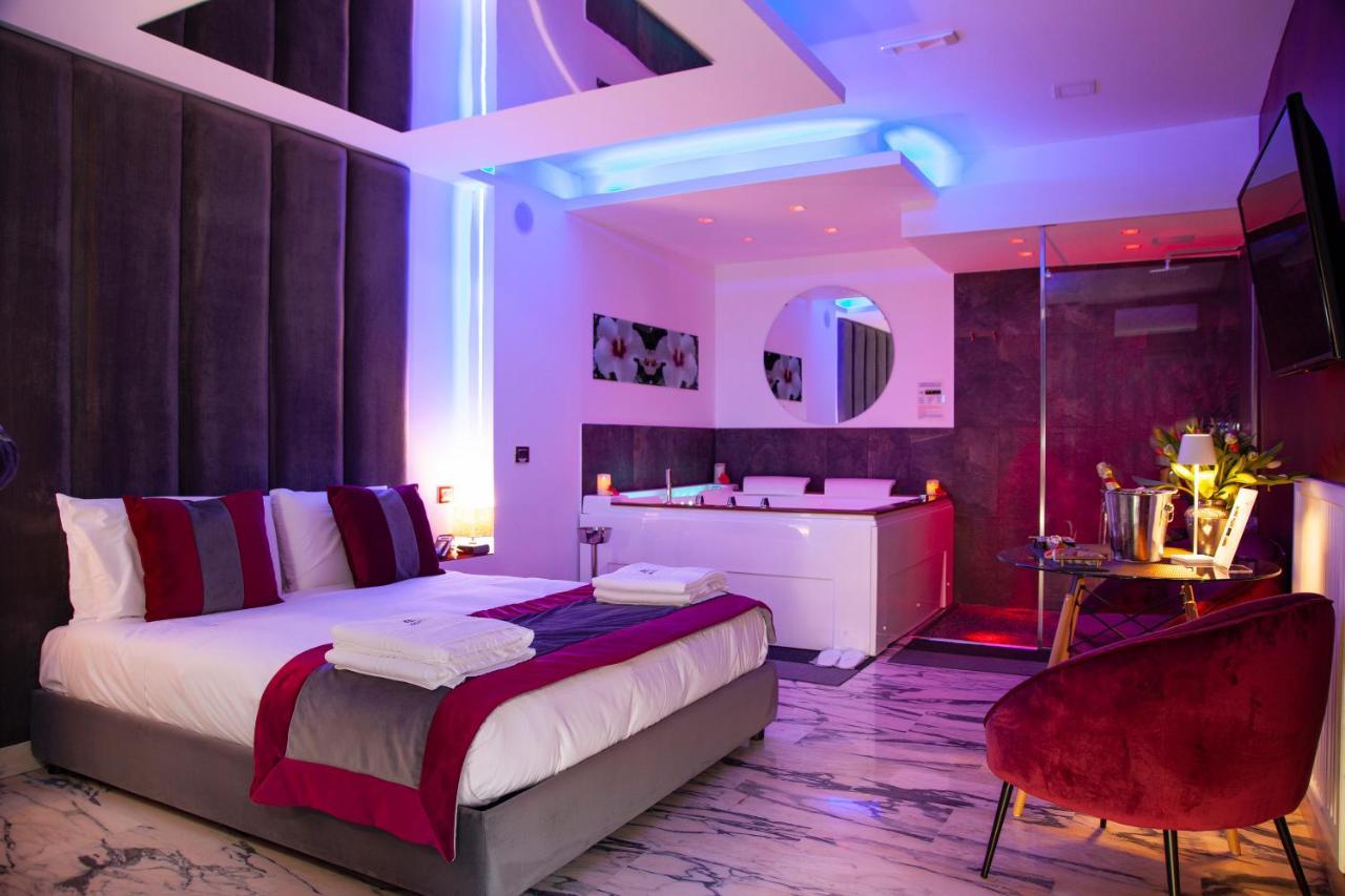 Hotel Ibisco Suites & Relax Pozzuoli Exteriör bild