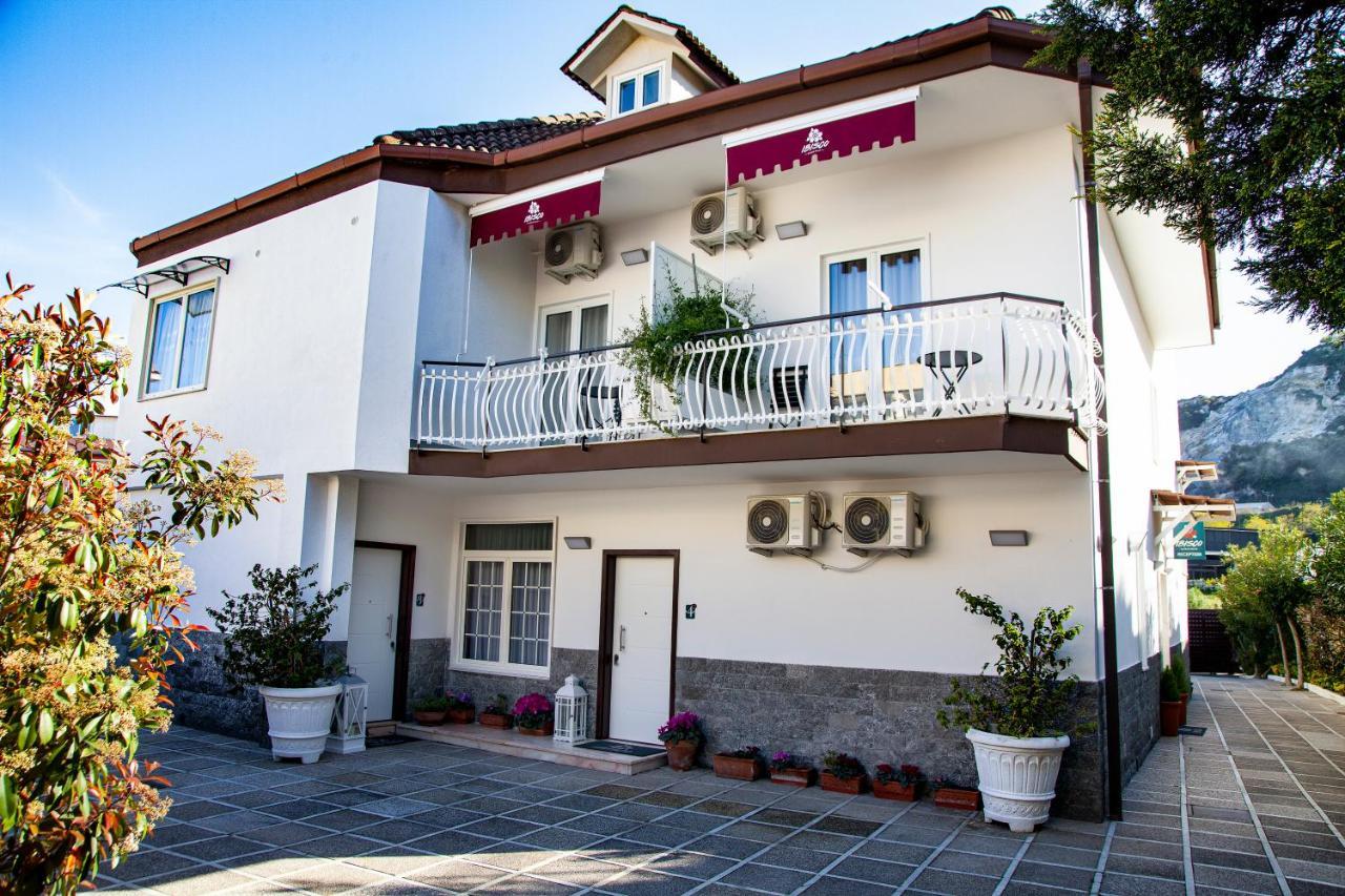 Hotel Ibisco Suites & Relax Pozzuoli Exteriör bild