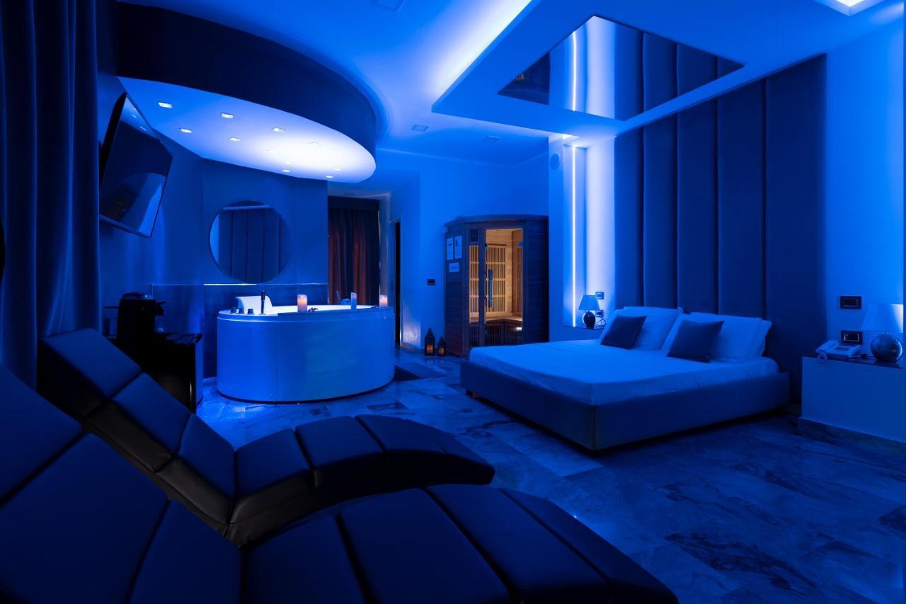 Hotel Ibisco Suites & Relax Pozzuoli Exteriör bild